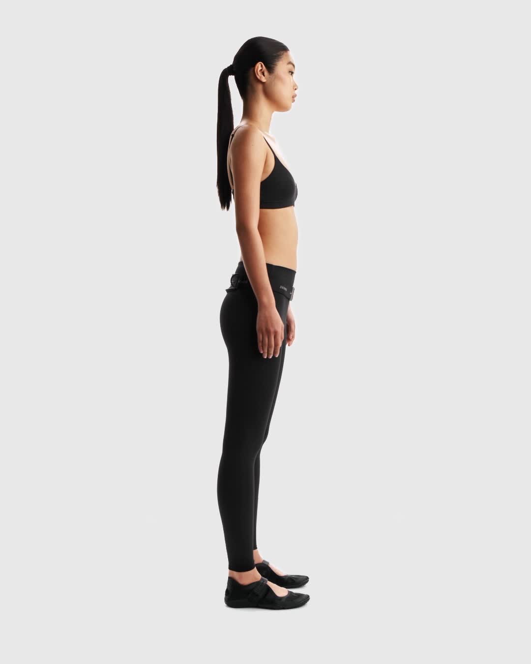 NIKE公式】NikeSKIMS Matte ウィメンズ ハイウエスト 66cm レギンス